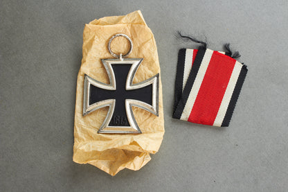 Iron Cross "Eisernes Kreuz" 2. Class. Unmarked. Mint condition. Original.