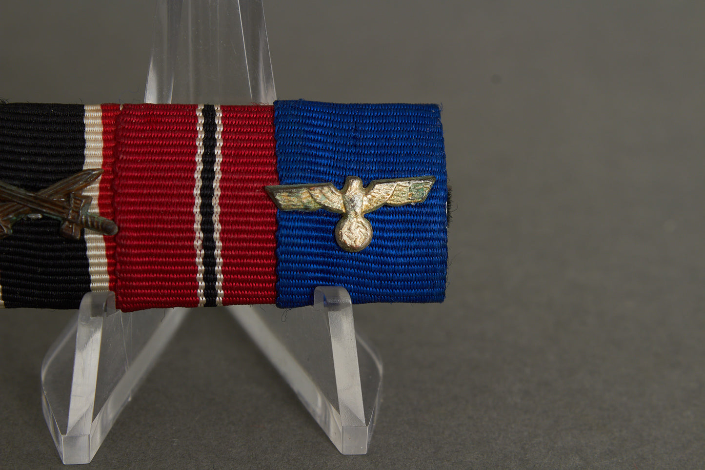 3-Place Ribbon Bar. Original.