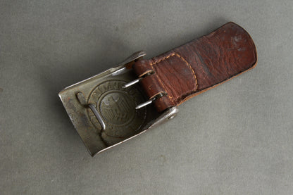 Wehrmacht Combat Belt Buckle. Maker marked "R.S.&S." Original.
