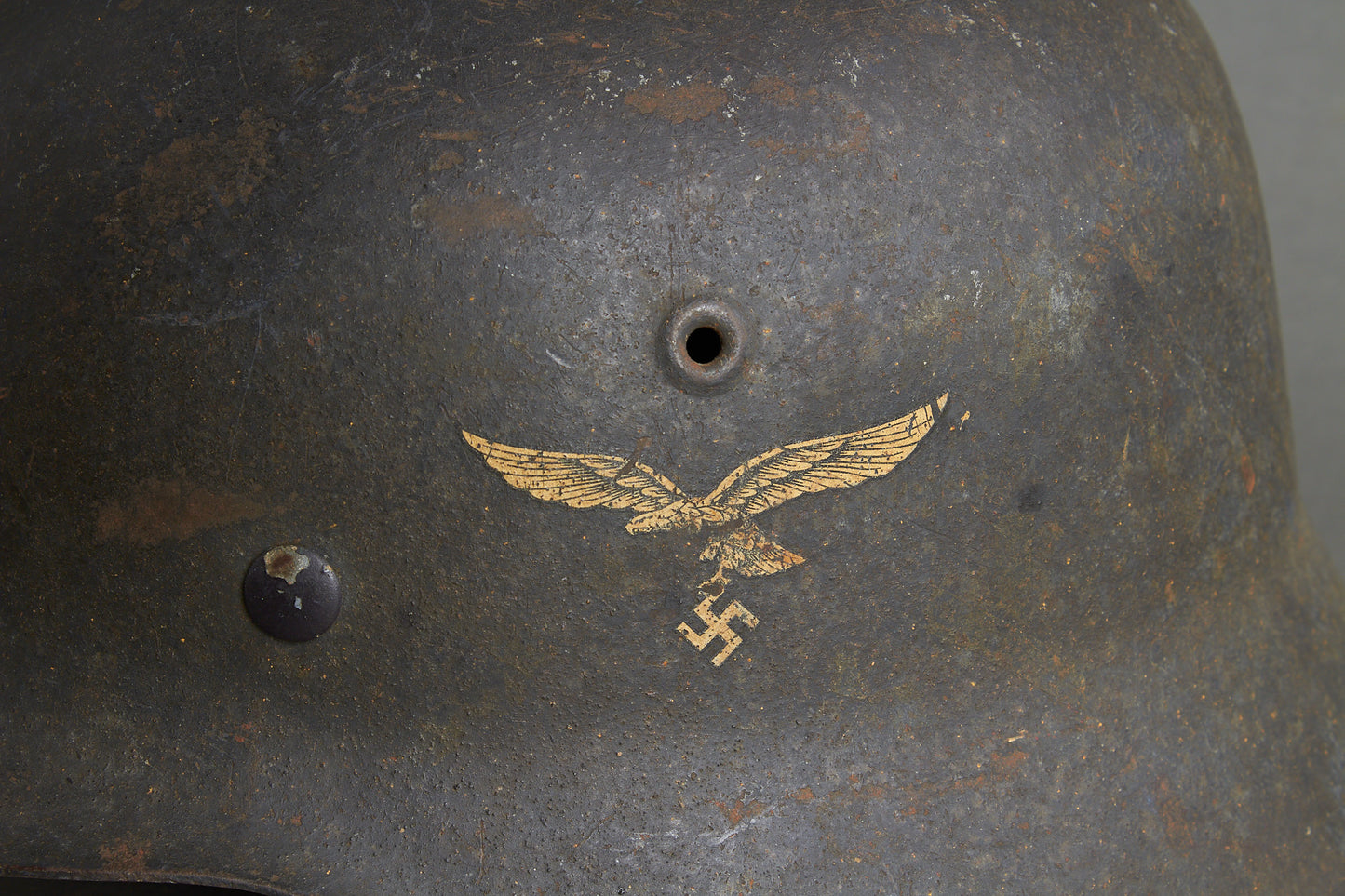 Luftwaffe M42 Single Decal Helmet. Original.