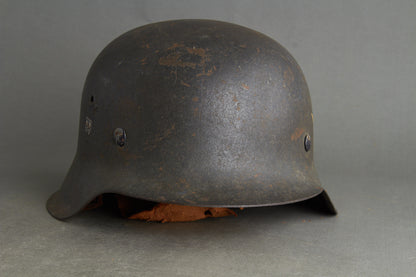 Luftwaffe M42 Single Decal Helmet. Original.