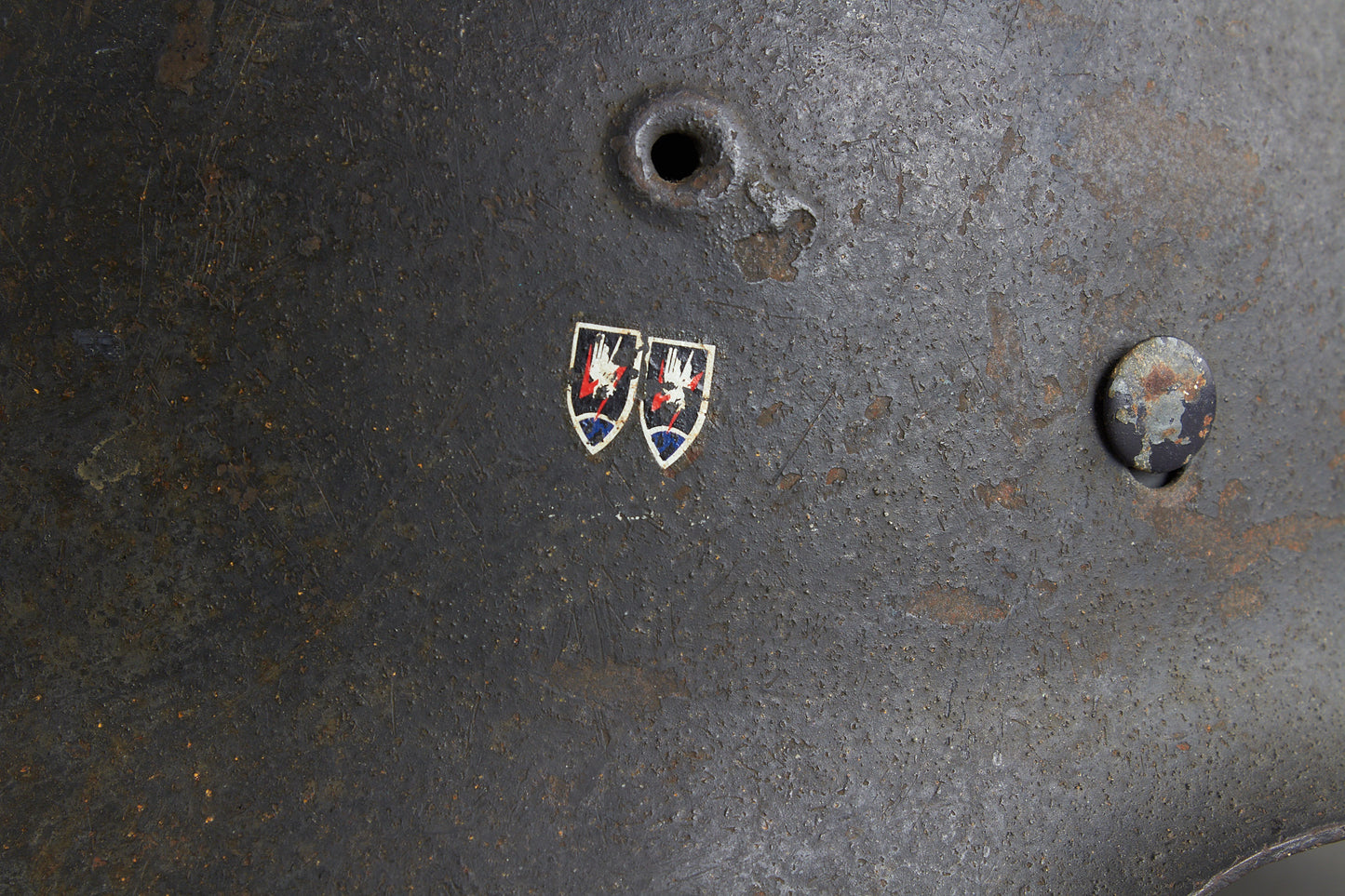 Luftwaffe M42 Single Decal Helmet. Original.