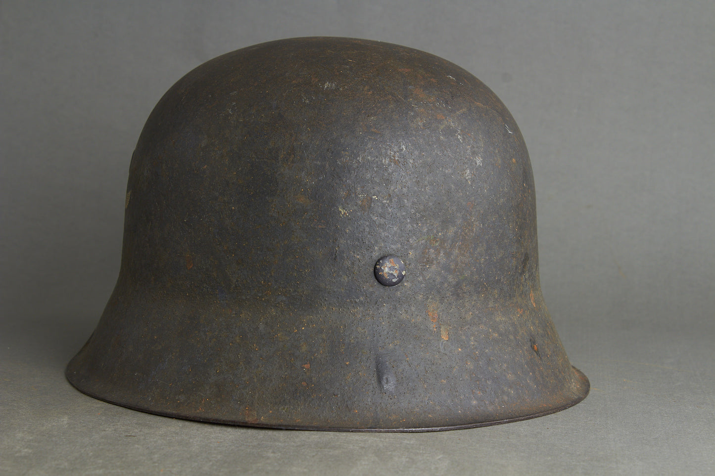 Luftwaffe M42 Single Decal Helmet. Original.