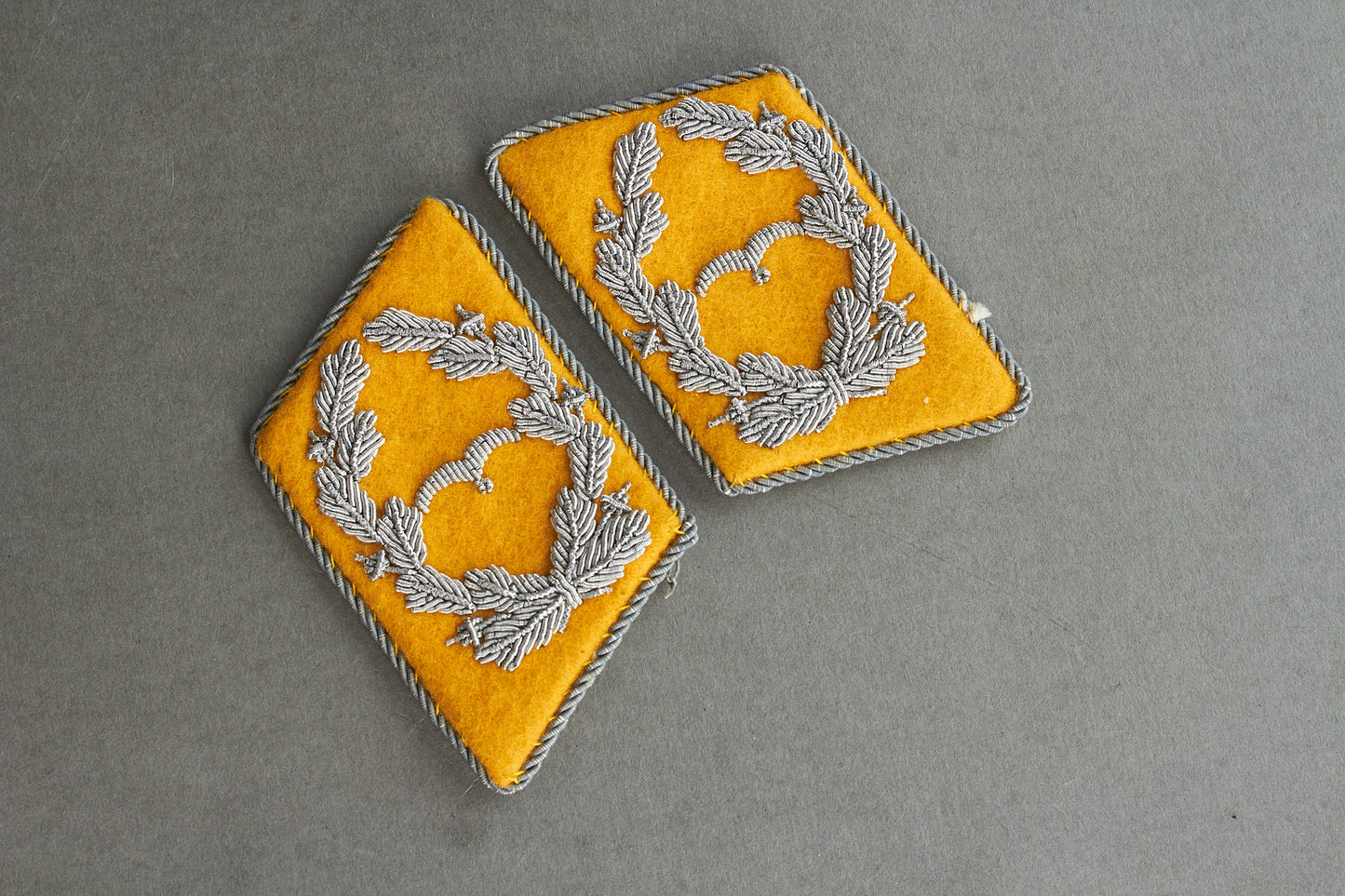 Luftwaffe "Flieger" Officer Collar Tabs. Matching Pair. Original.