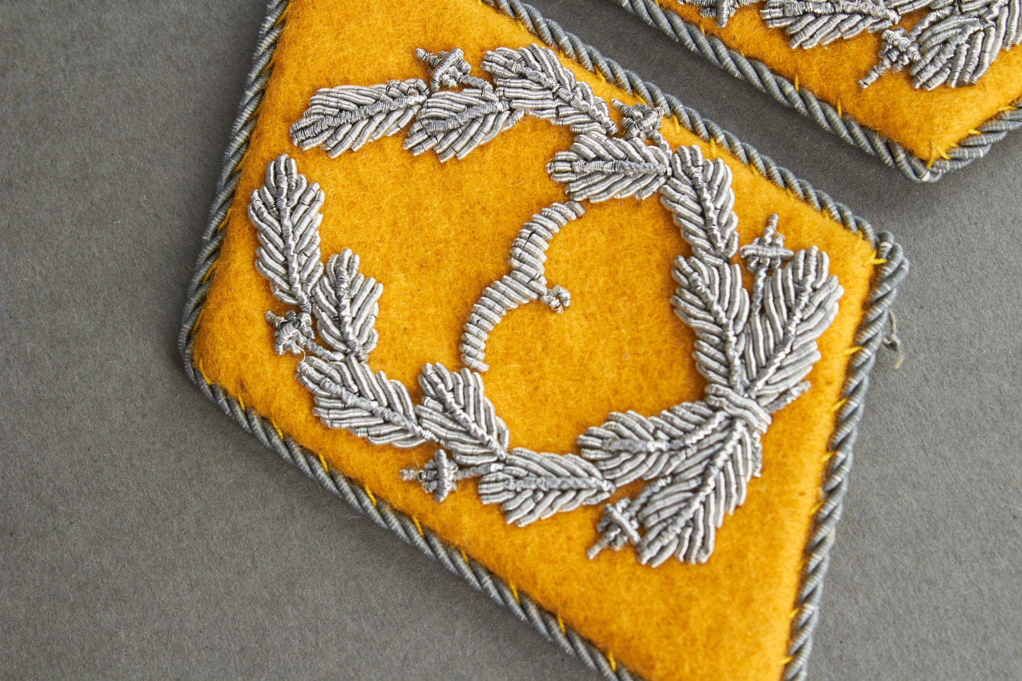 Luftwaffe "Flieger" Officer Collar Tabs. Matching Pair. Original.