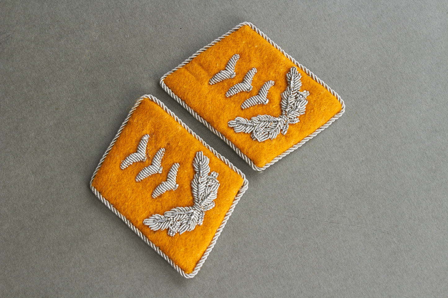 Luftwaffe "Flieger" Officer Collar Tabs. Matching Pair. Original.