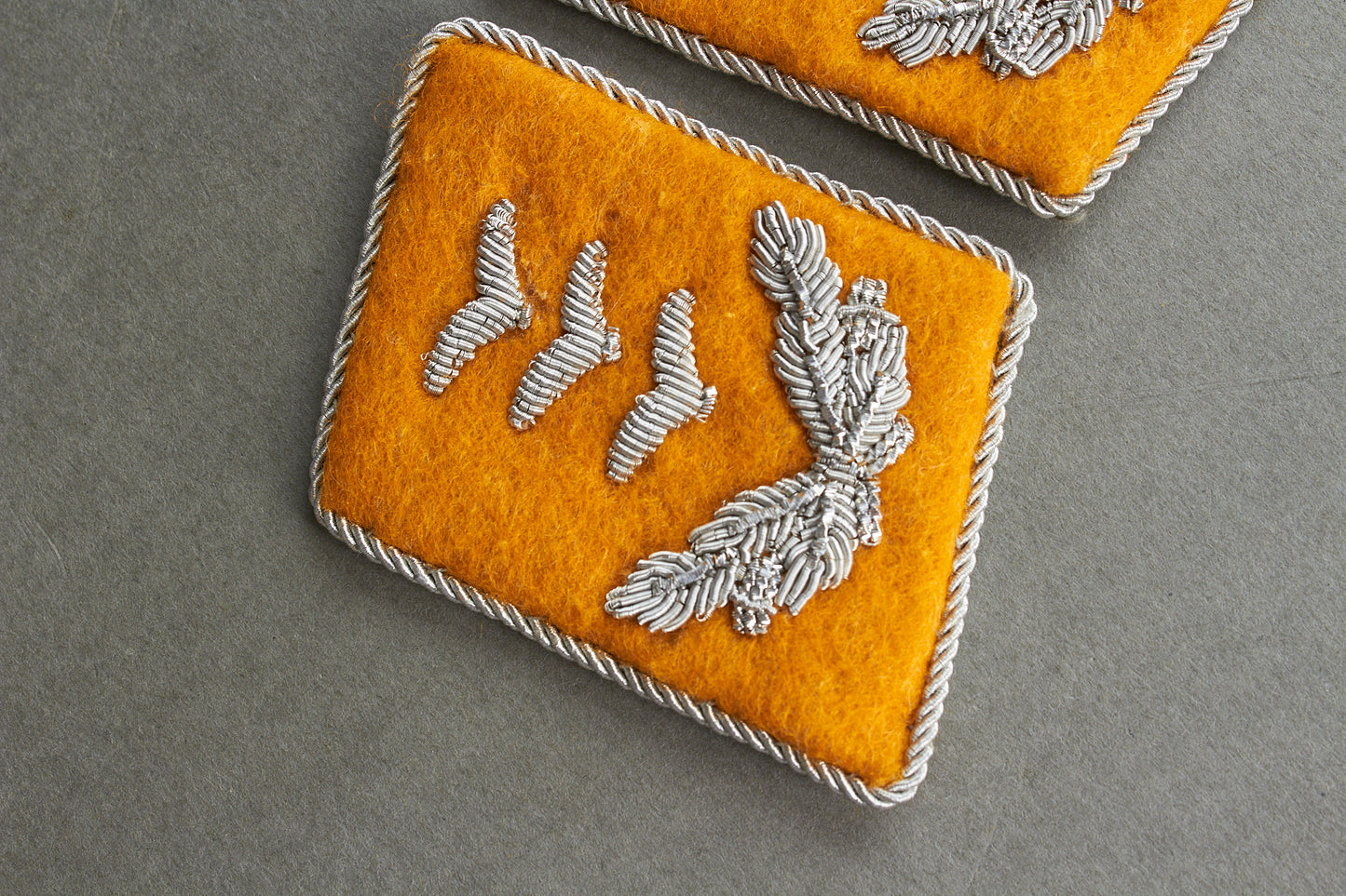 Luftwaffe "Flieger" Officer Collar Tabs. Matching Pair. Original.