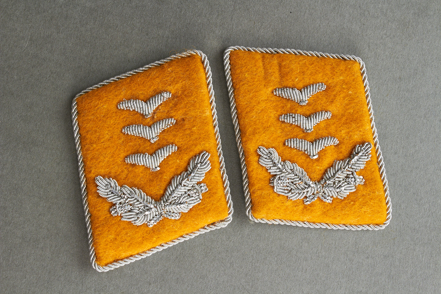 Luftwaffe "Flieger" Officer Collar Tabs. Matching Pair. Original.