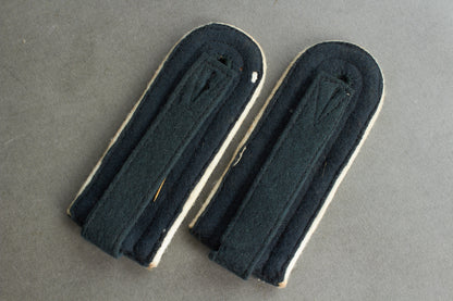 Wehrmacht "Infanterie" Shoulder Boards. "Slip on". Matching pair. Original.