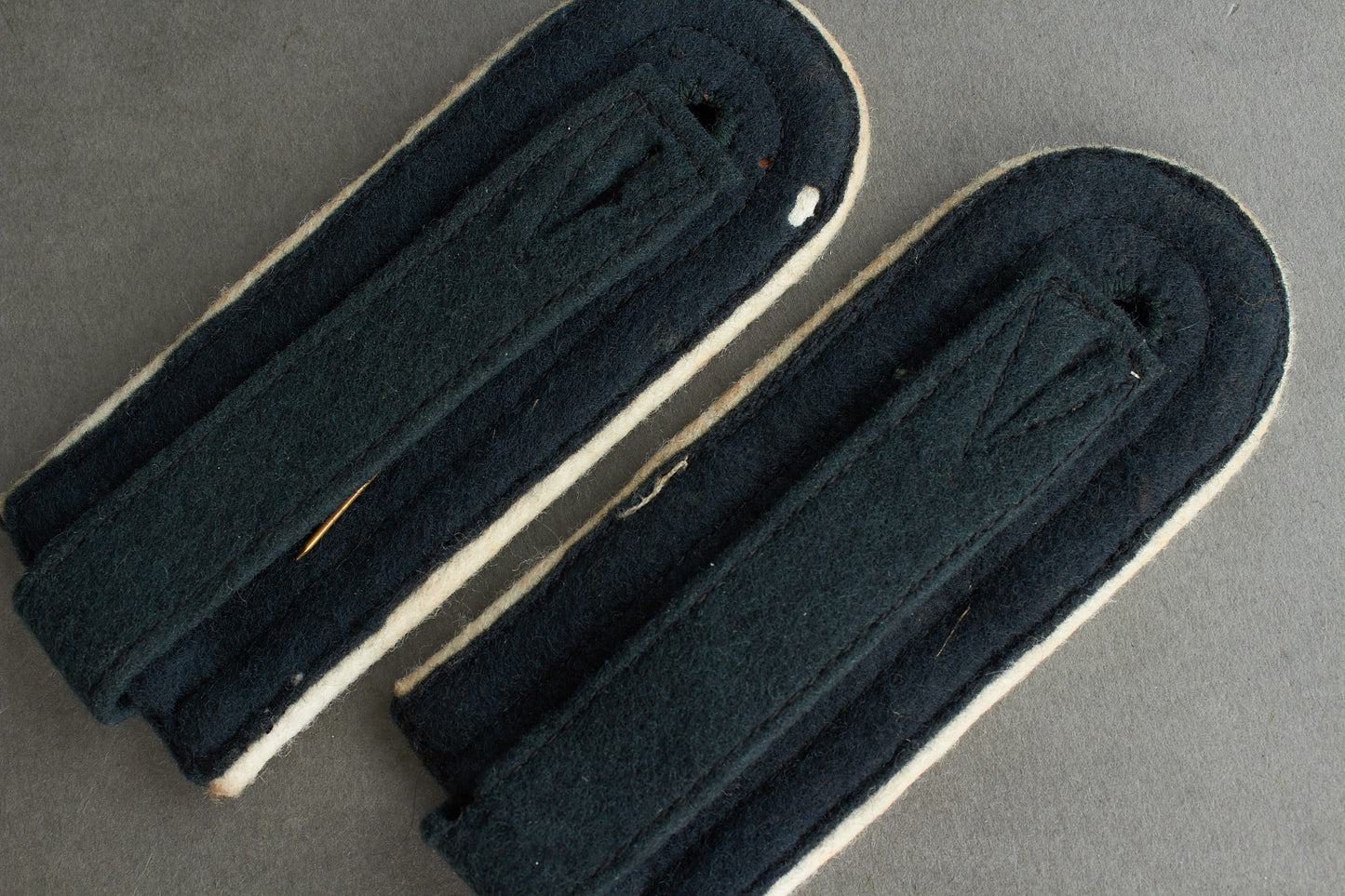 Wehrmacht "Infanterie" Shoulder Boards. "Slip on". Matching pair. Original.