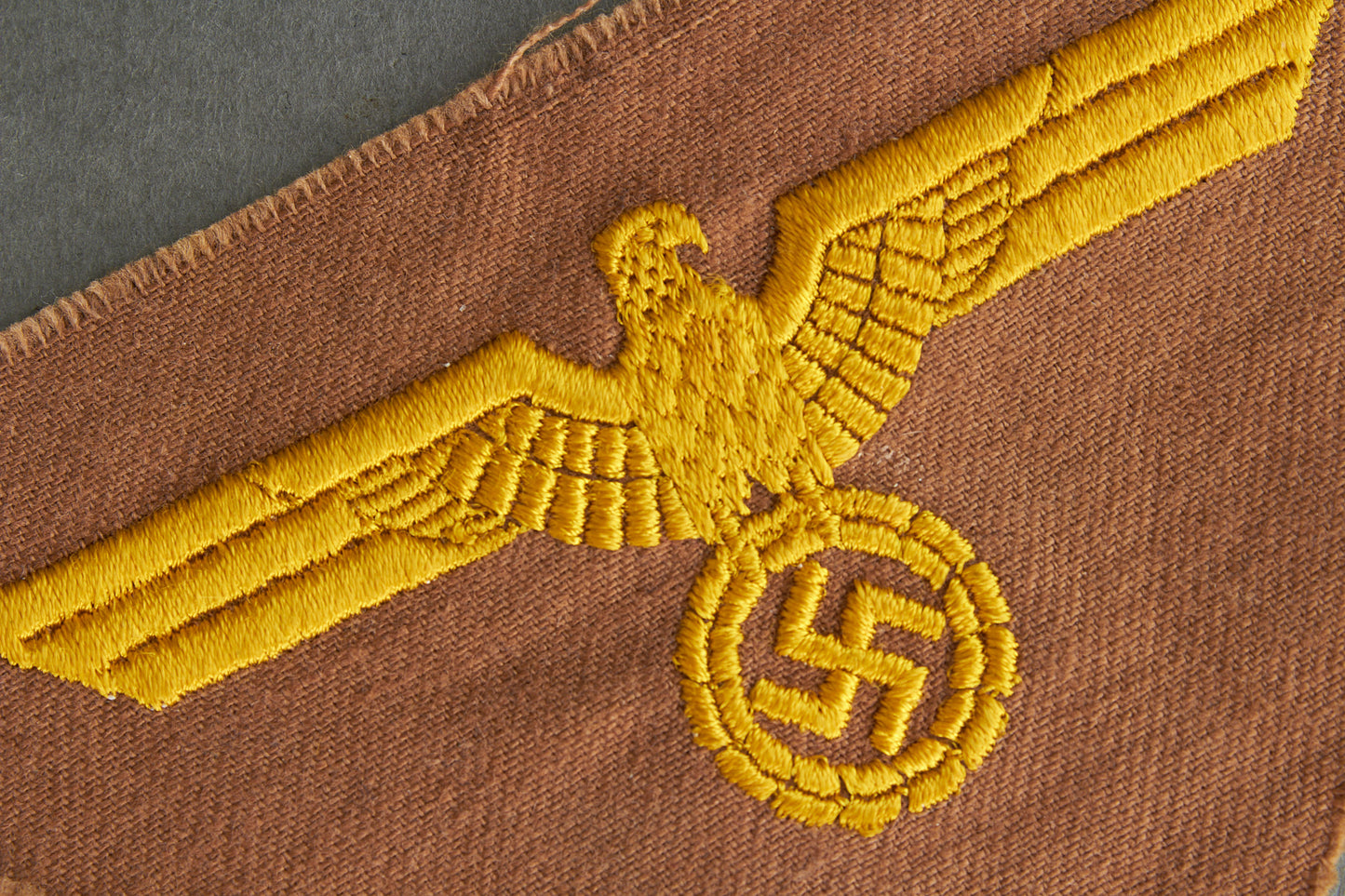 Kriegsmarine Tropical/Südfront Breast Eagle for the "Tropenfeldbluse". Rare. Original.