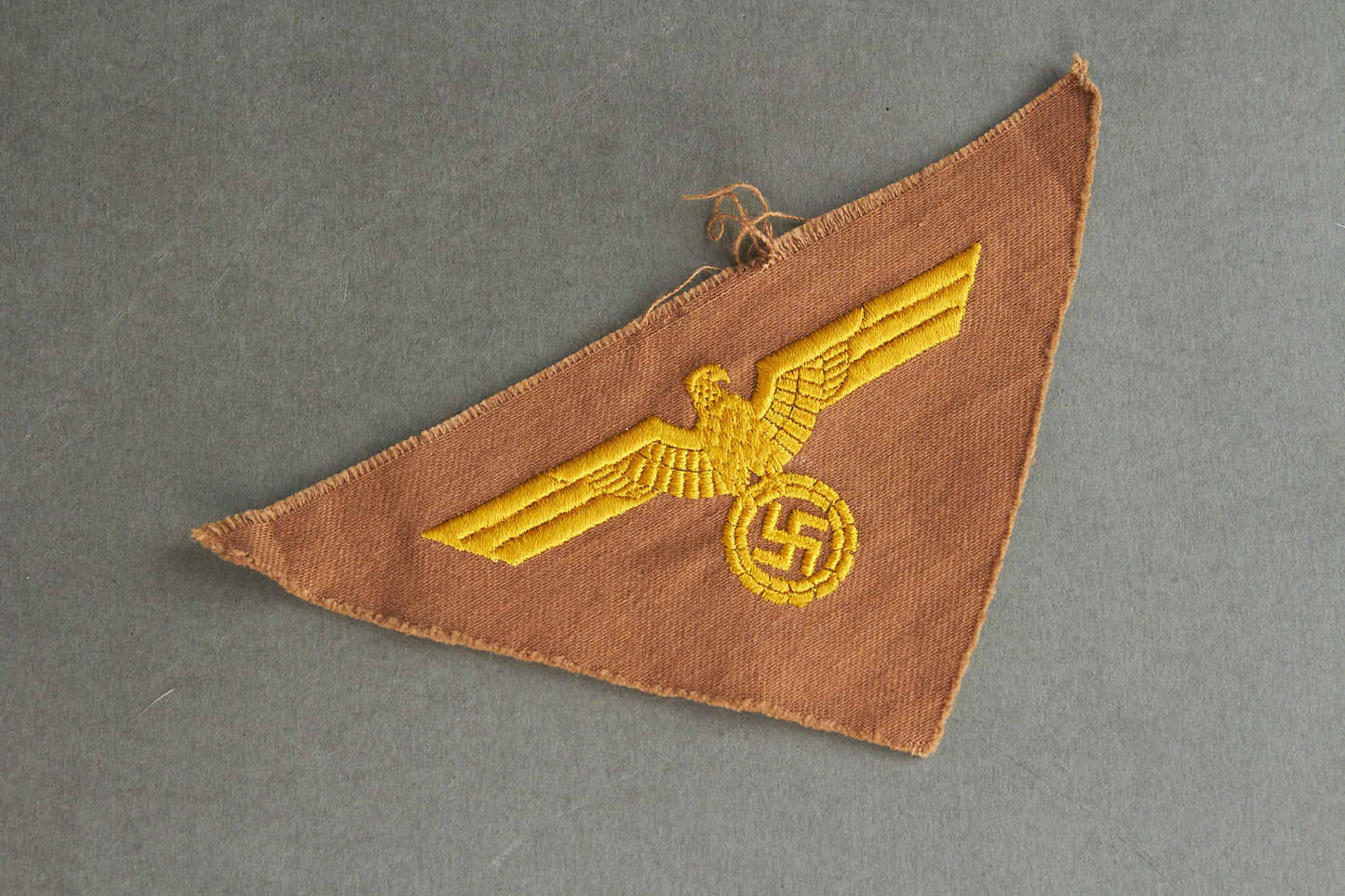 Kriegsmarine Tropical/Südfront Breast Eagle for the "Tropenfeldbluse". Rare. Original.