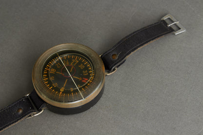 Luftwaffe AK39 (Armbandkompaß 39) Flight Personel Wrist Compass. Original.