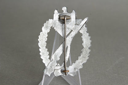 Infanterie Sturmabzeichen in silver. "Halb Hohl". Unmarked Steinhauer & Lück. Rare. Original.