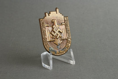 DRL "Deutscher Reichsbund für Leibesübungen" 1937 Tinnie. Original.
