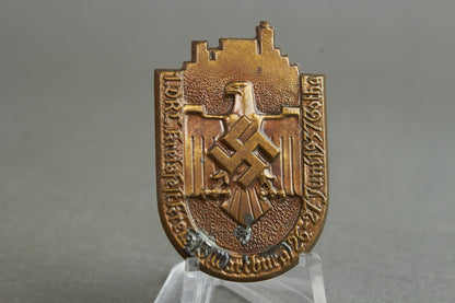 DRL "Deutscher Reichsbund für Leibesübungen" 1937 Tinnie. Original.