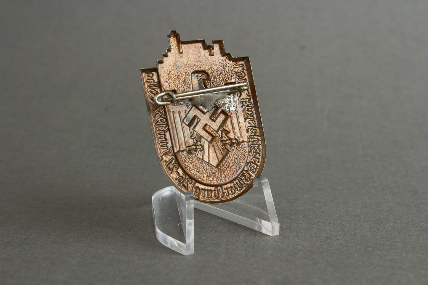 DRL "Deutscher Reichsbund für Leibesübungen" 1937 Tinnie. Original.