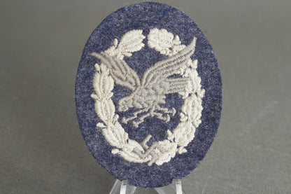 Luftwaffe "Fliegerschützenabzeichen mit Blitzbündel" Cloth Badge. Original.