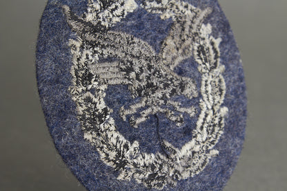 Luftwaffe "Fliegerschützenabzeichen mit Blitzbündel" Cloth Badge. Original.