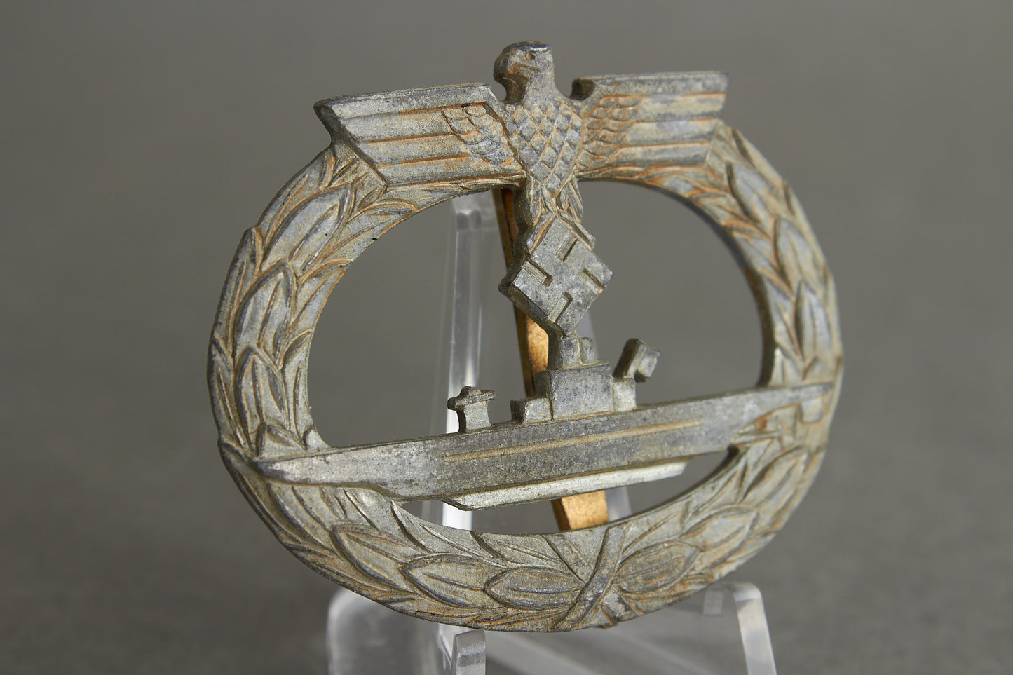 U-Bootkriegsabzeichen. Maker marked "L/18" (B.H. Mayer). Original.