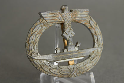 U-Bootkriegsabzeichen. Maker marked "L/18" (B.H. Mayer). Original.