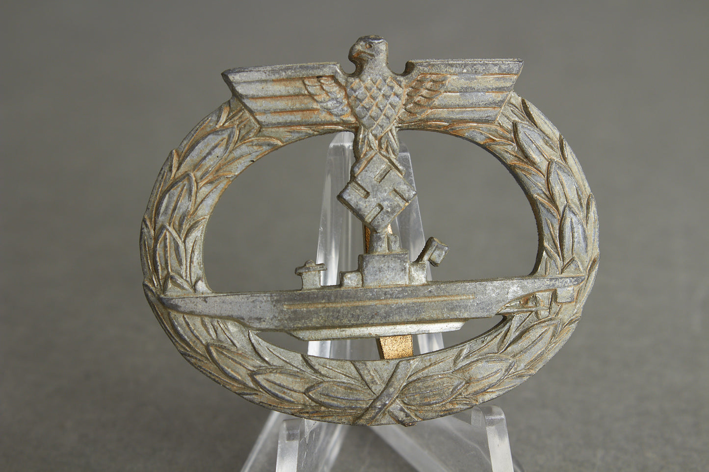 U-Bootkriegsabzeichen. Maker marked "L/18" (B.H. Mayer). Original.