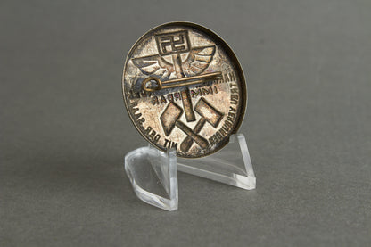 NS-HAGO (National Sozialist Handwerks, Handels und Gewerbe Organisierung) Tinnie. Original.