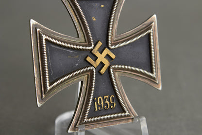 Iron Cross "Eisernes Kreuz" 1. Class. With Brass Core. Original.