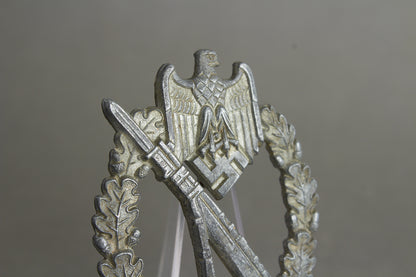 Infanterie Sturmabzeichen in silver. "Halb Hohl". Unmarked Steinhauer & Lück. Rare. Original.