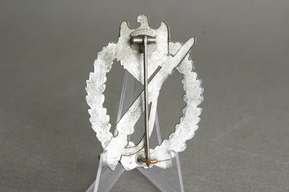 Infanterie Sturmabzeichen in silver. "Halb Hohl". Unmarked Steinhauer & Lück. Rare. Original.