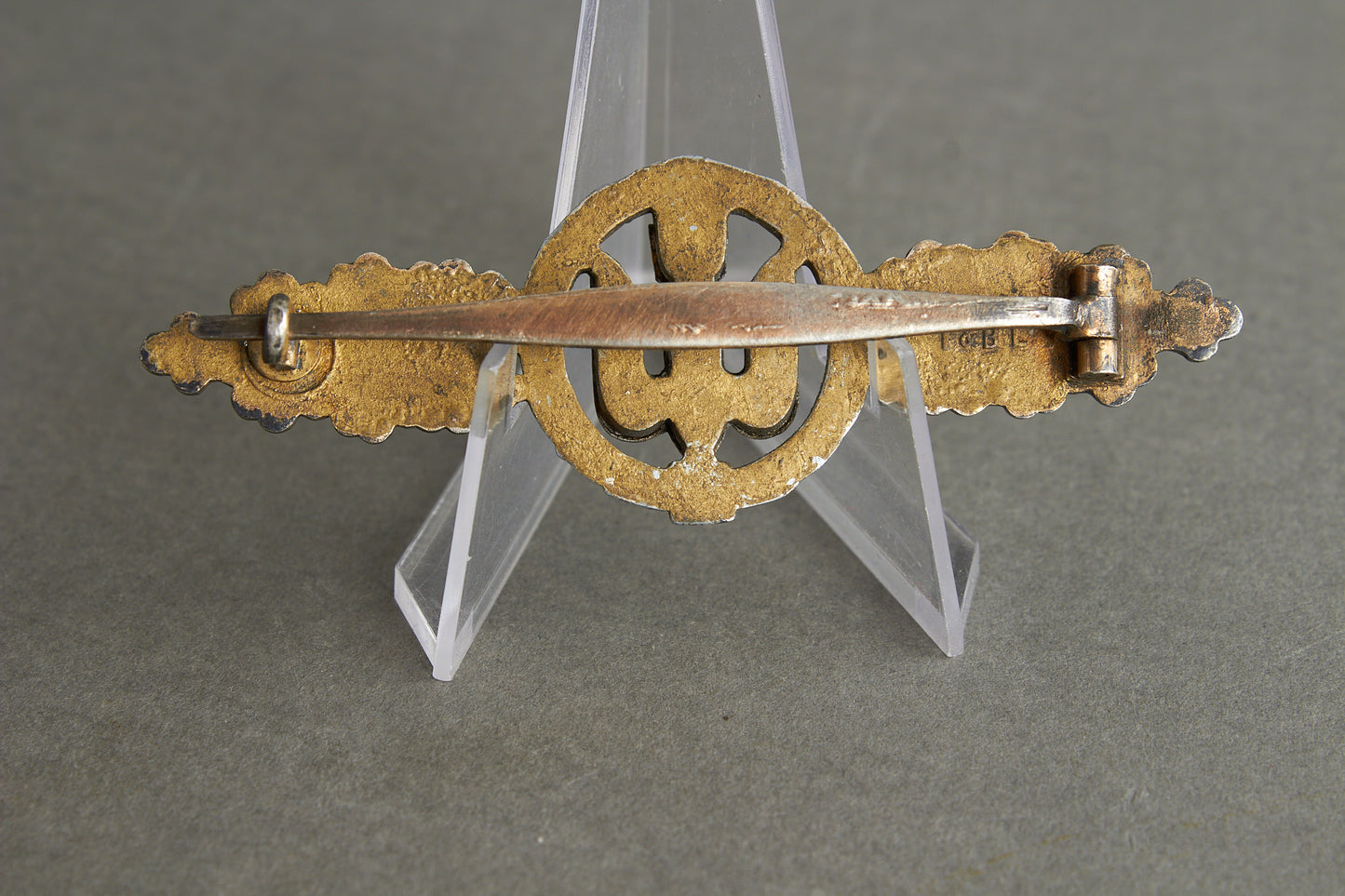 Luftwaffe "Frontflugspange für Kampfflieger in Gold". Maker Marked F&BL. Original.