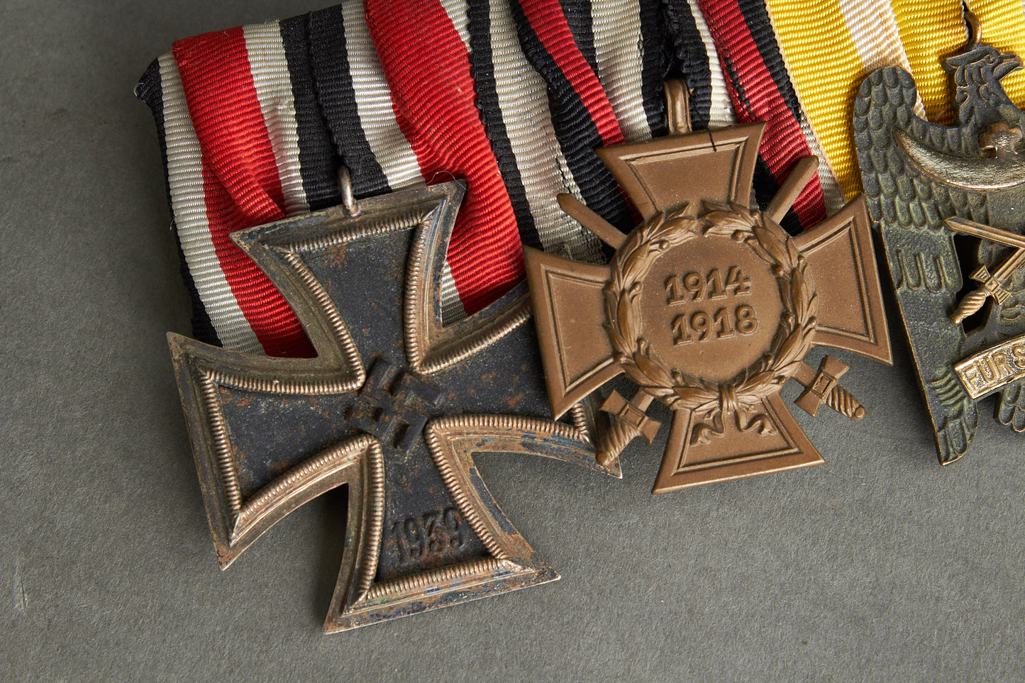 4-Place Medal Bar. Original.