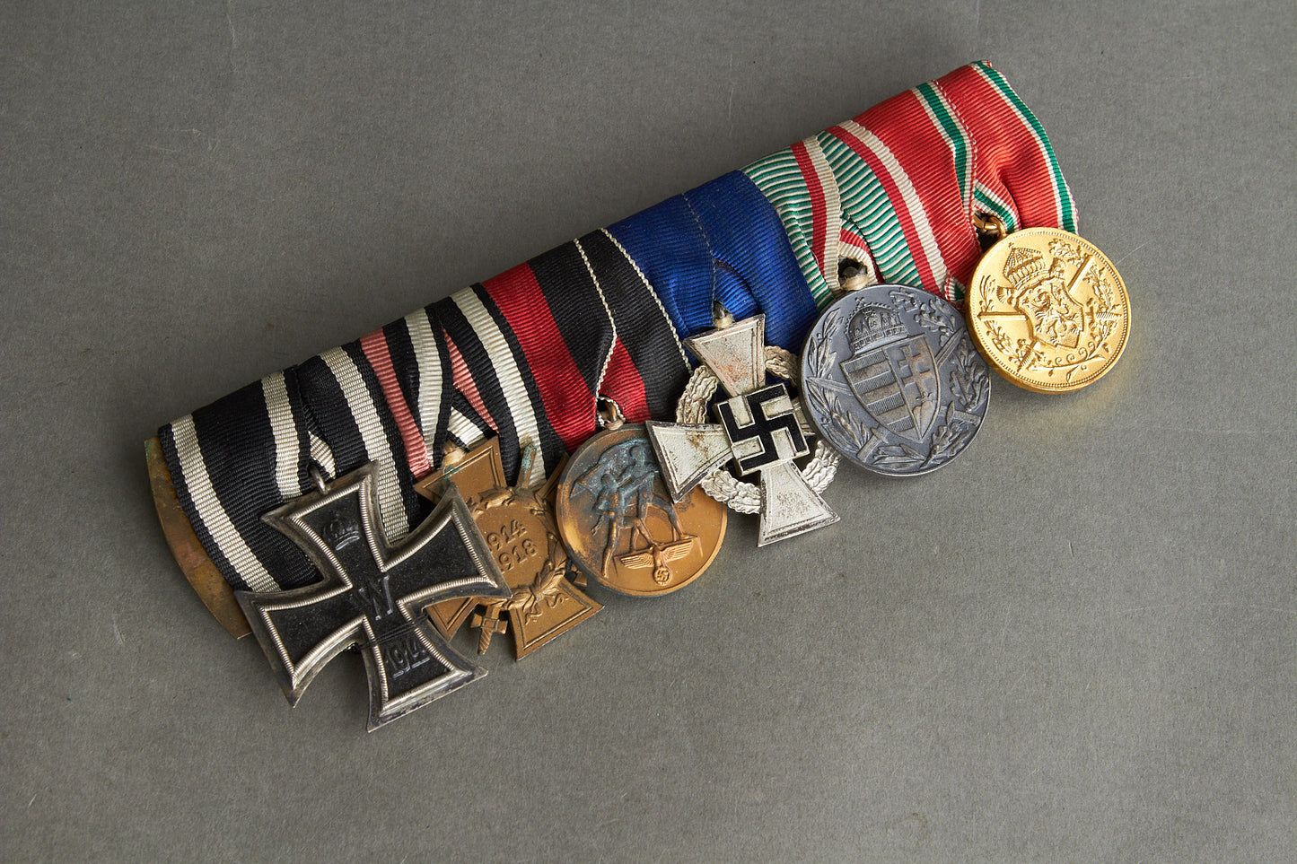 Large 6-Place Medal Bar. Original.