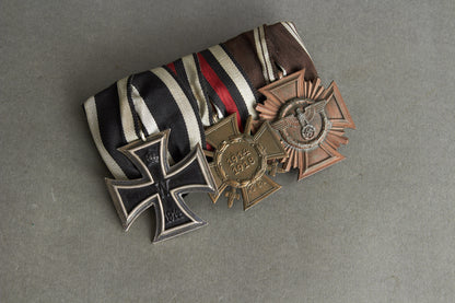 3-Place Medal Bar. Original.