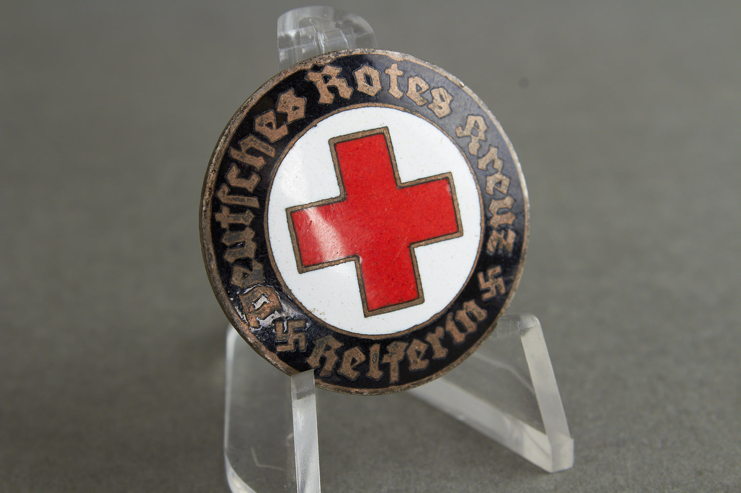 DRK (Deutsches Rotes Kreuz) "Helferin" Broach/Badge. Original.