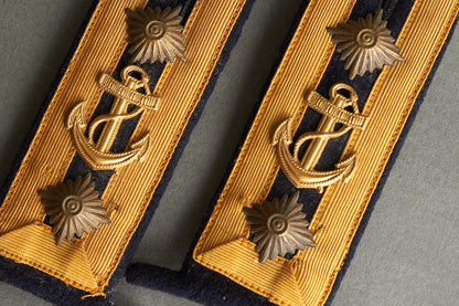 Kriegsmarine Shoulder Boards. Matching Pair. Original.