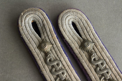 Wehrmacht "Sanitäter" Shoulder Boards. "Slip on". Matching pair. Original.