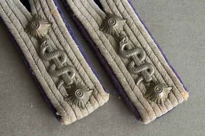 Wehrmacht "Sanitäter" Shoulder Boards. "Slip on". Matching pair. Original.