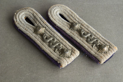 Wehrmacht "Sanitäter" Shoulder Boards. "Slip on". Matching pair. Original.