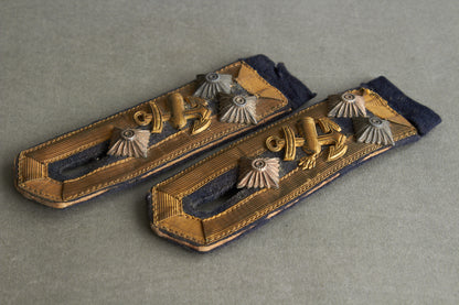 Kriegsmarine Shoulder Boards. Matching Pair. Original.